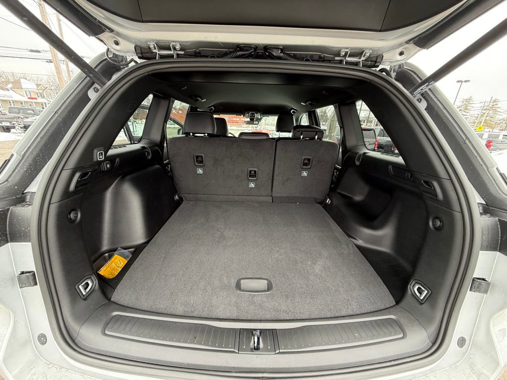 New 2026 Jeep Grand Cherokee Altitude AWD/4WD image 25