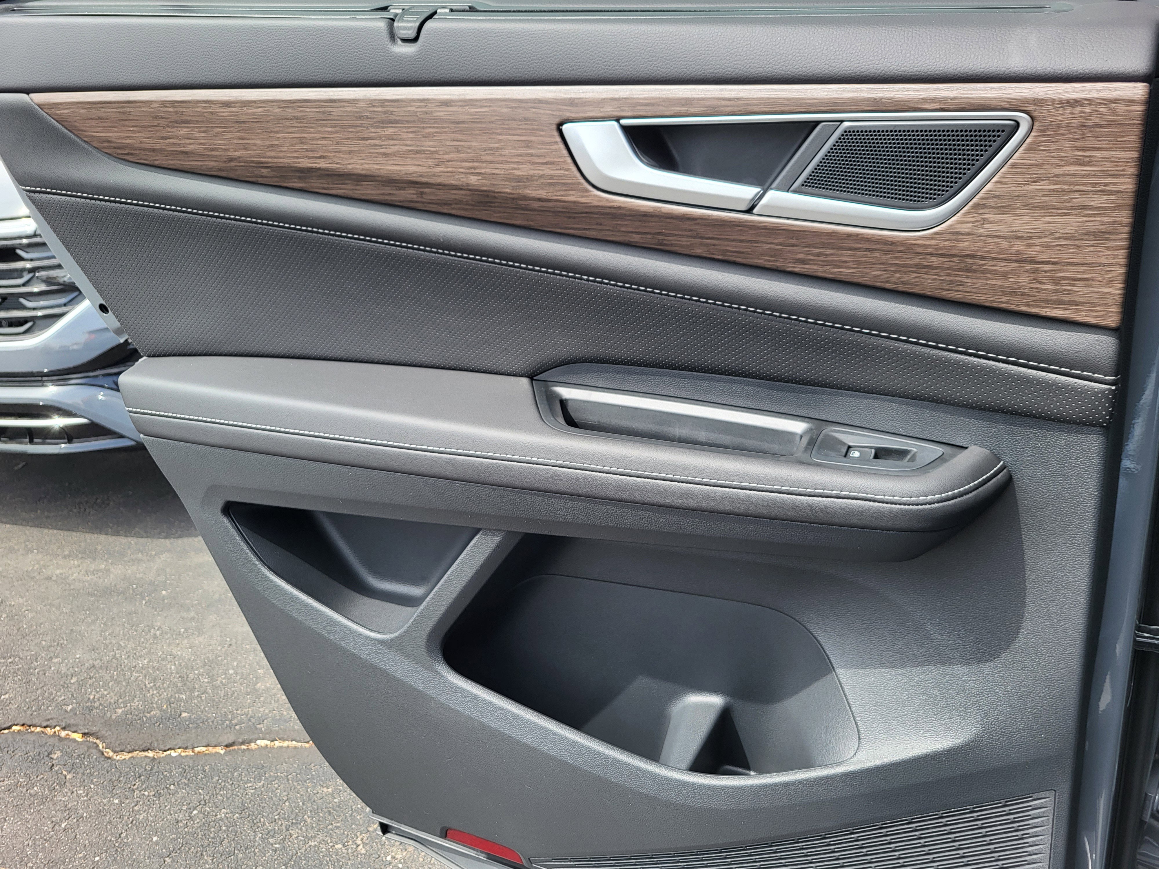 New 2025 Volkswagen Atlas SEL Premium R-Line image 21