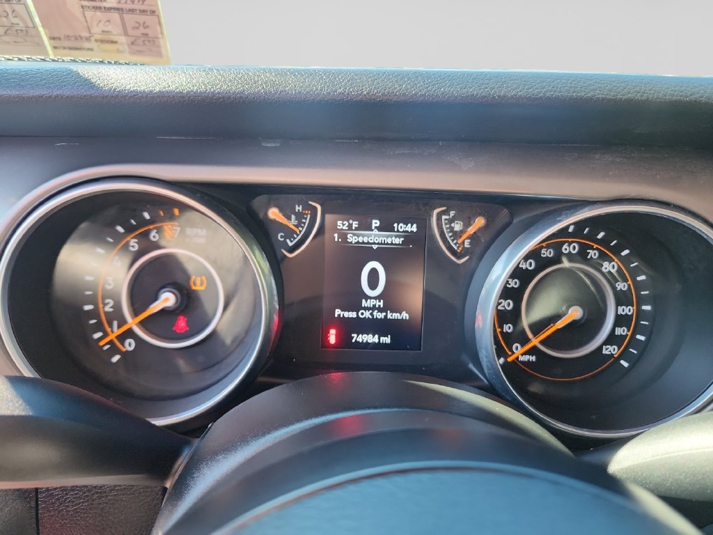 Used 2018 Jeep Wrangler Unlimited Sport S AWD/4WD image 14