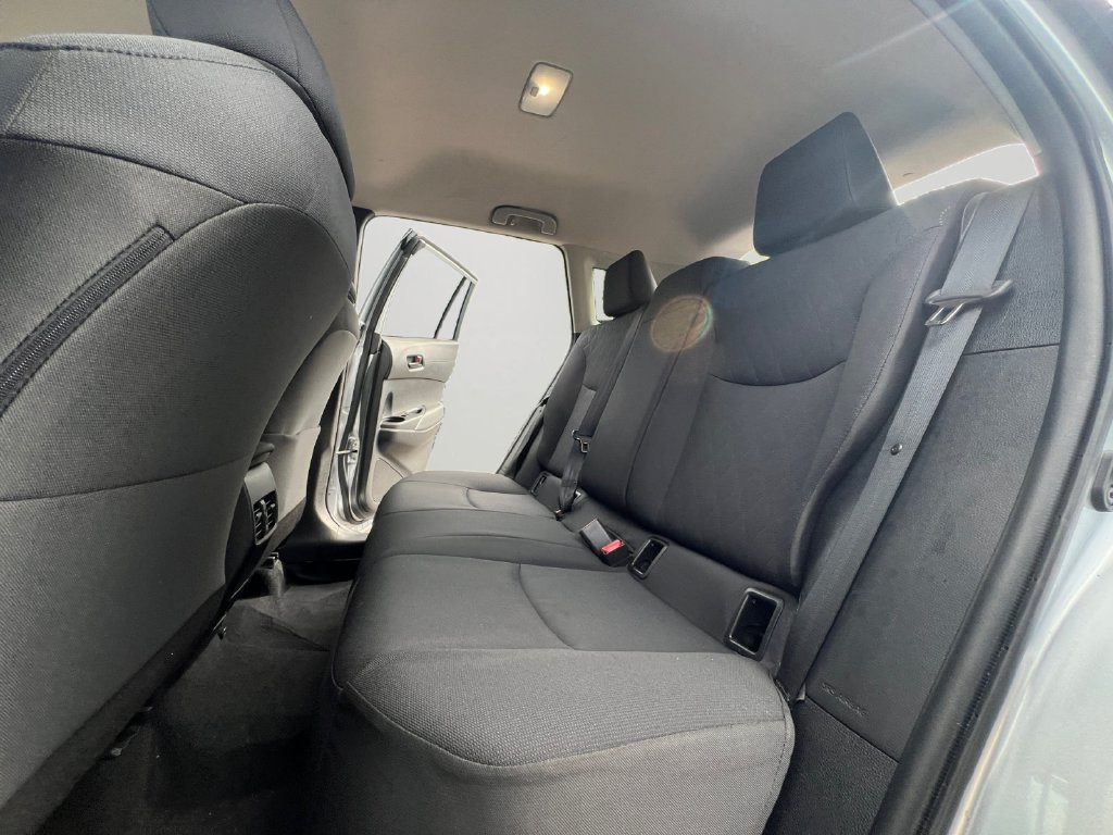 Used 2025 Toyota Corolla Cross LE FWD image 25