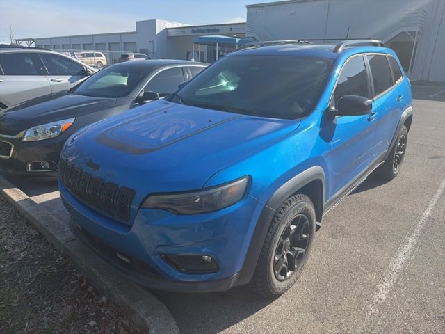 Used 2022 Jeep Cherokee Latitude w/ Sun & Sound Group AWD/4WD image 3
