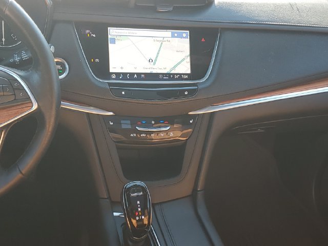 Certified 2024 Cadillac XT5 Premium Luxury w/ LPO, Floor Liner Package AWD/4WD image 32