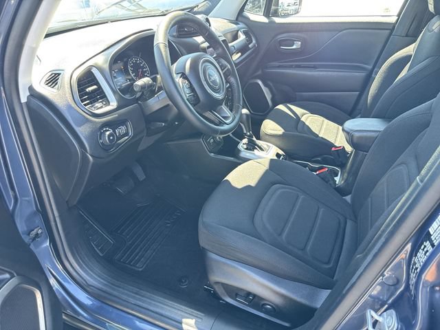 Used 2022 Jeep Renegade Latitude w/ Convenience Group AWD/4WD image 11