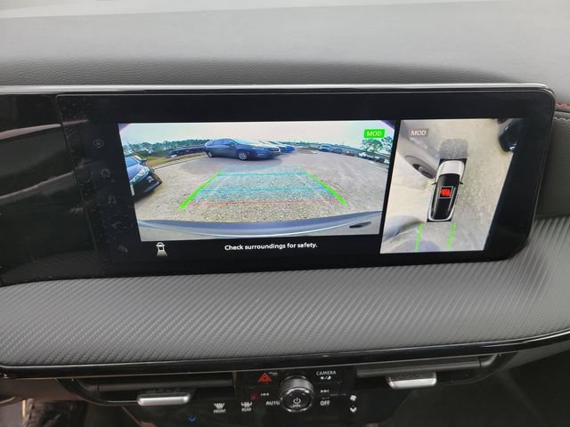 Used 2025 Nissan Kicks SR FWD image 21