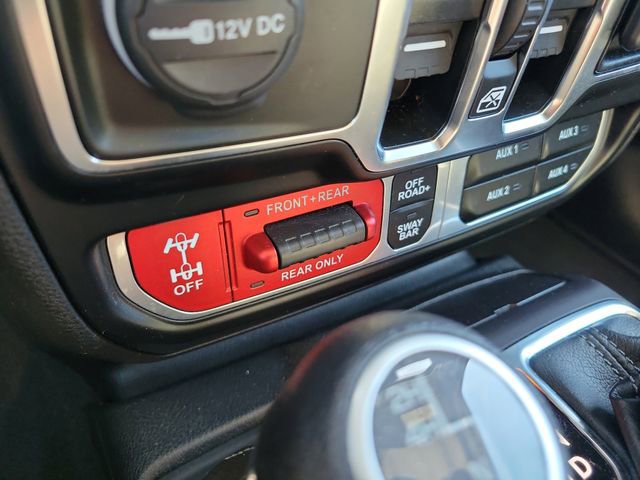 Used 2024 Jeep Wrangler Unlimited Rubicon AWD/4WD image 13