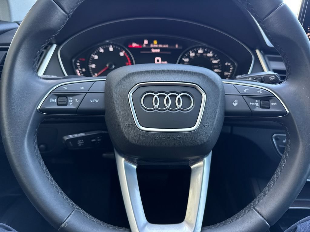 Used 2023 Audi Q5 2.0T Premium w/ Convenience Package AWD/4WD image 22