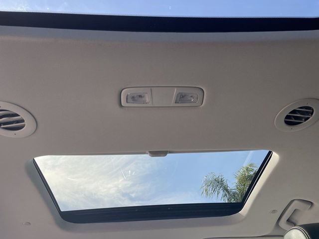 Used 2019 Chevrolet Traverse Premier w/ Driver Confidence II Package image 21