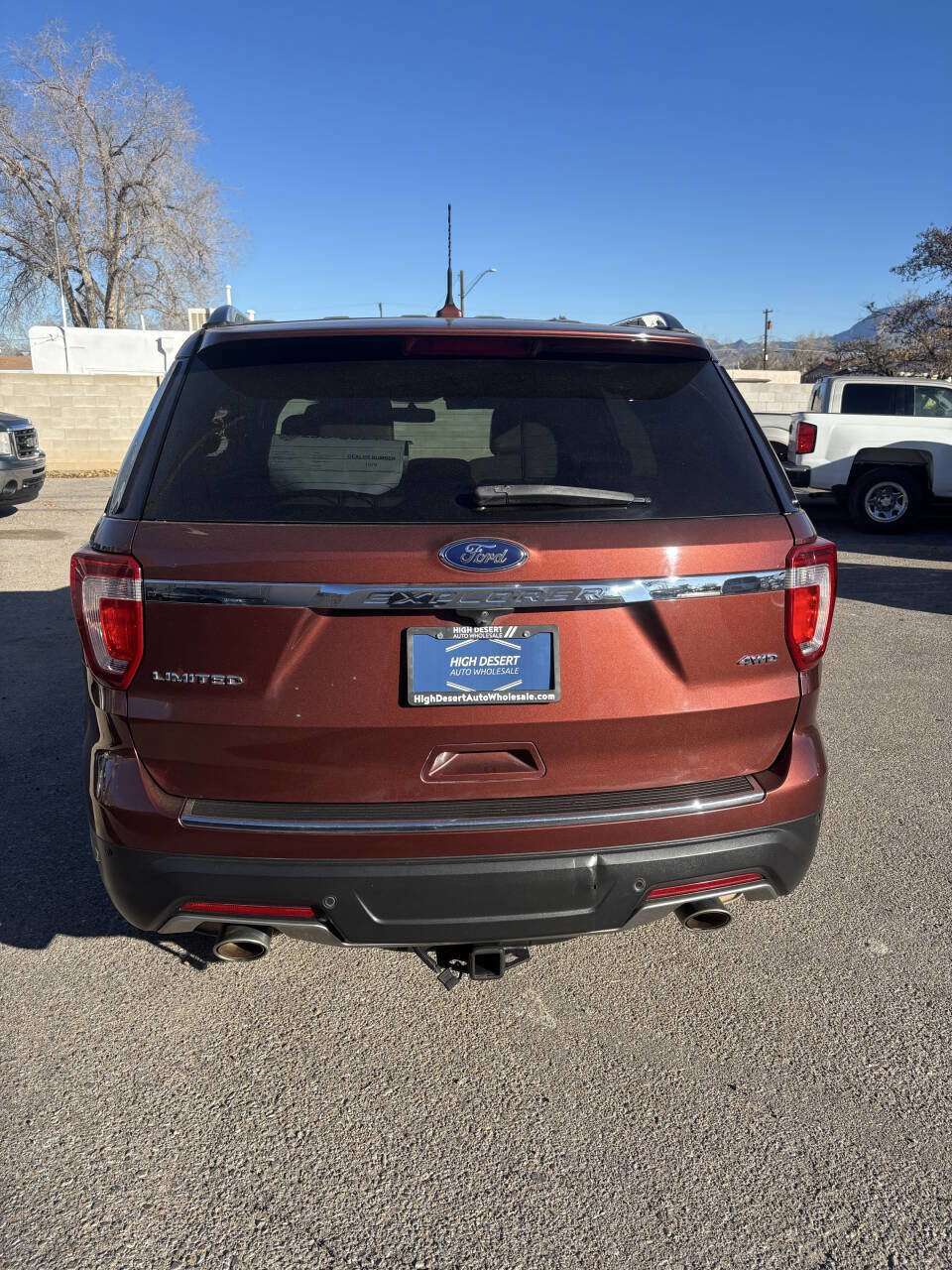 Used 2018 Ford Explorer Limited image 6
