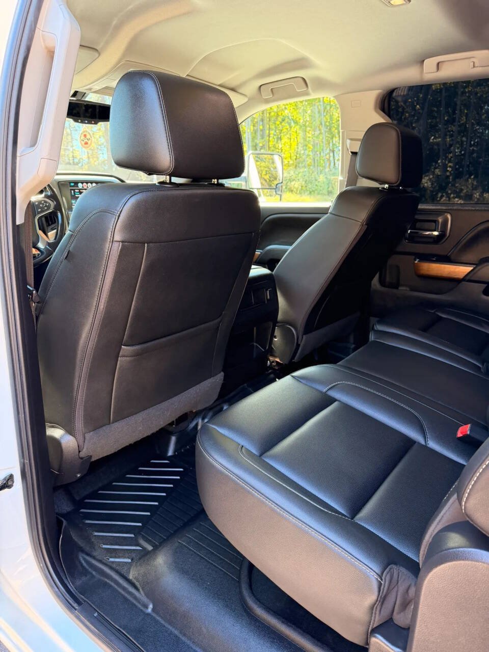 Used 2019 Chevrolet Silverado 2500 LTZ w/ Duramax Plus Package AWD/4WD image 20