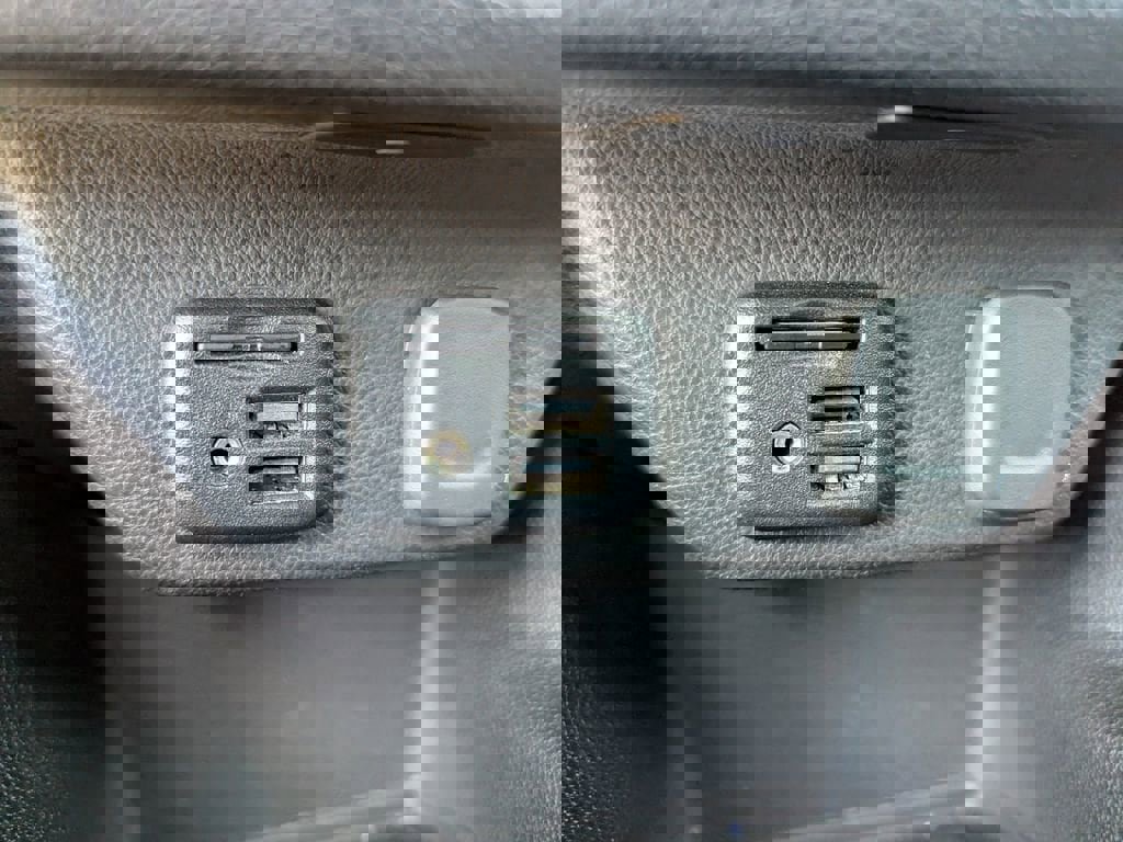 Used 2020 Chevrolet Traverse Premier image 23