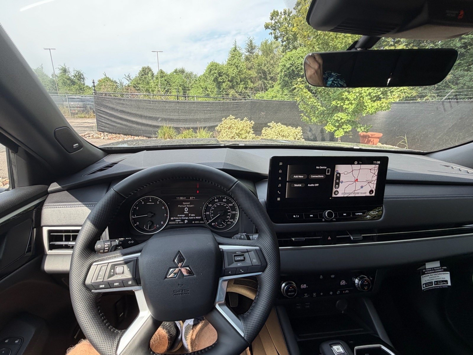 New 2026 Mitsubishi Outlander LE AWD/4WD image 24