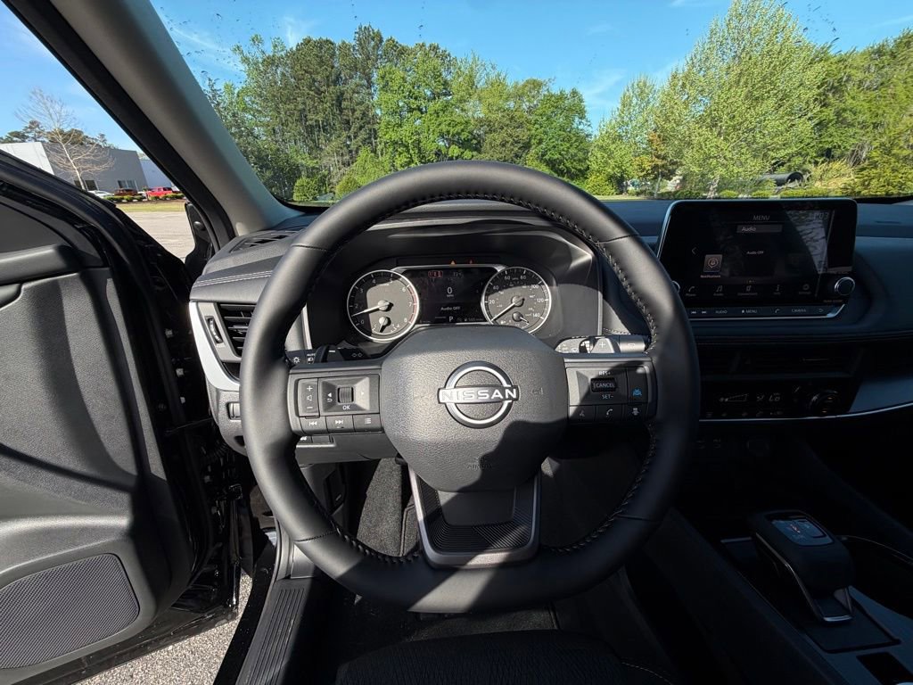 New 2026 Nissan Rogue SV FWD image 15