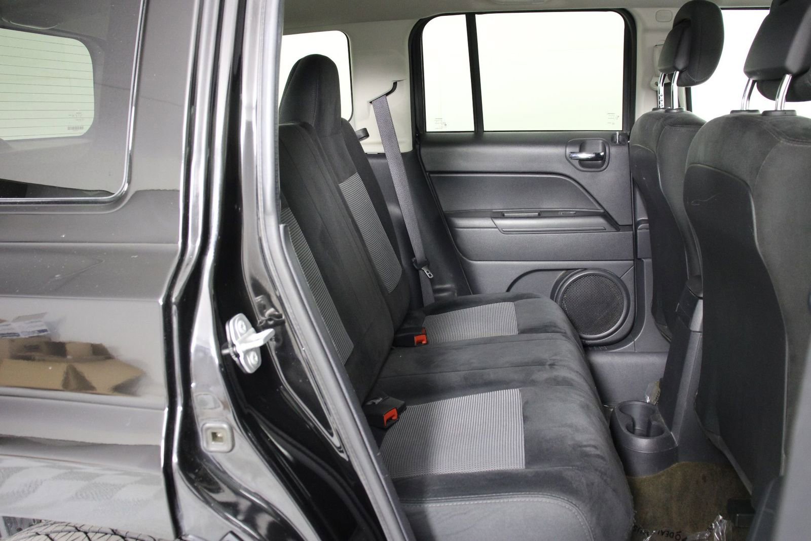 Used 2016 Jeep Patriot Sport w/ Power Value Group FWD image 27