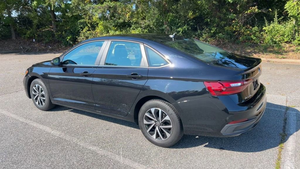 Used 2024 Volkswagen Jetta S image 38