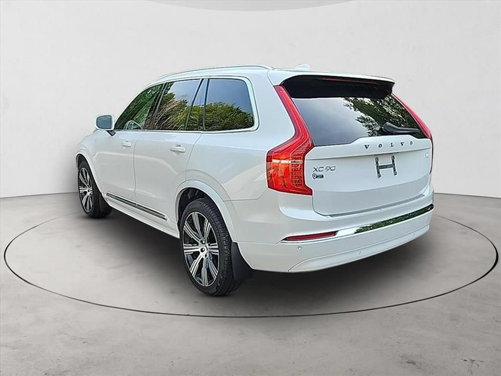 Certified 2024 Volvo XC90 T8 Core w/ Protection Package Premier AWD/4WD image 3