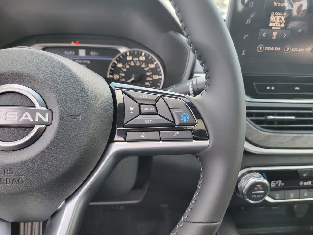 Used 2025 Nissan Altima 2.5 SV w/ SV Premium Package FWD image 21