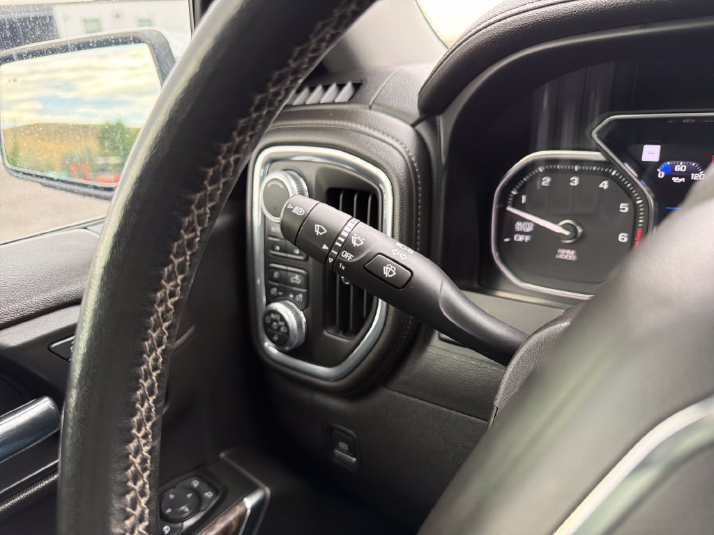 Used 2019 GMC Sierra 1500 Denali w/ Technology Package AWD/4WD image 8