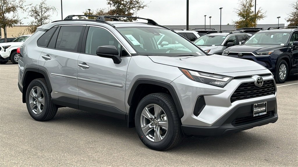 New 2025 Toyota RAV4 LE image 3