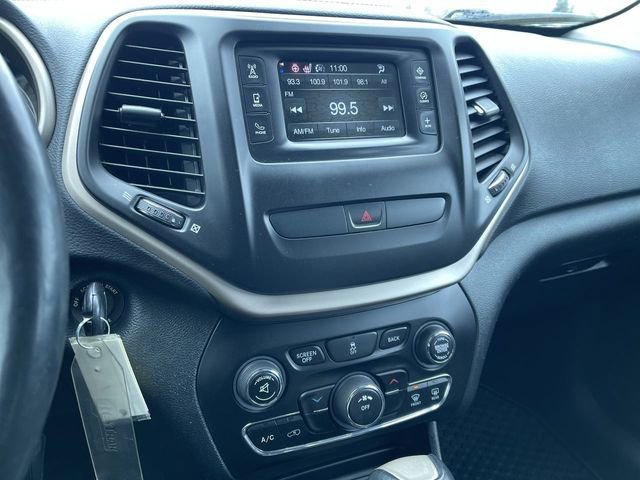 Used 2016 Jeep Cherokee Sport w/ Cold Weather Group image 14