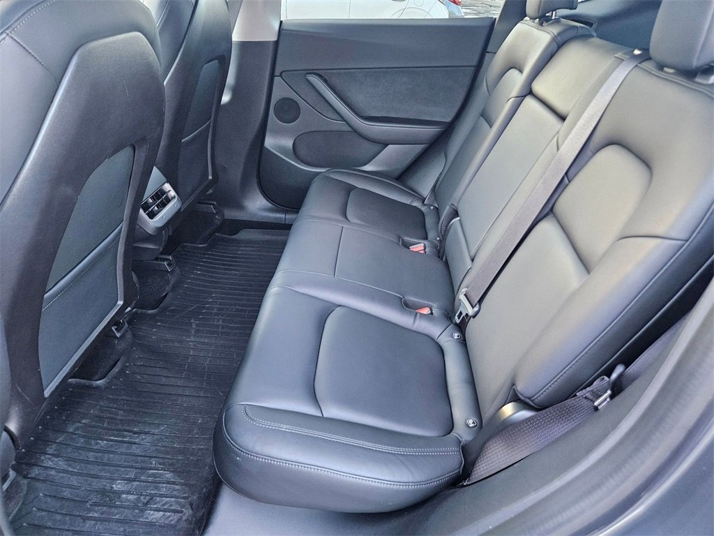 Used 2020 Tesla Model Y Long Range image 22