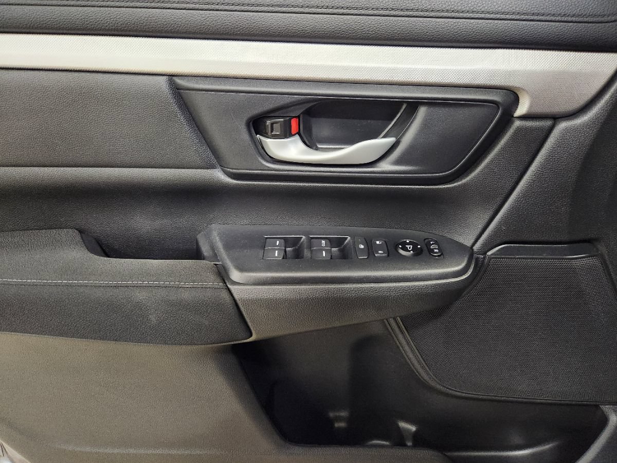 Used 2020 Honda CR-V LX image 40