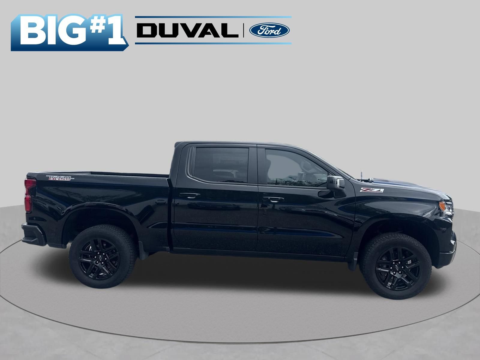 Used 2025 Chevrolet Silverado 1500 LT Trail Boss w/ LT Trail Boss Premium Package AWD/4WD image 5