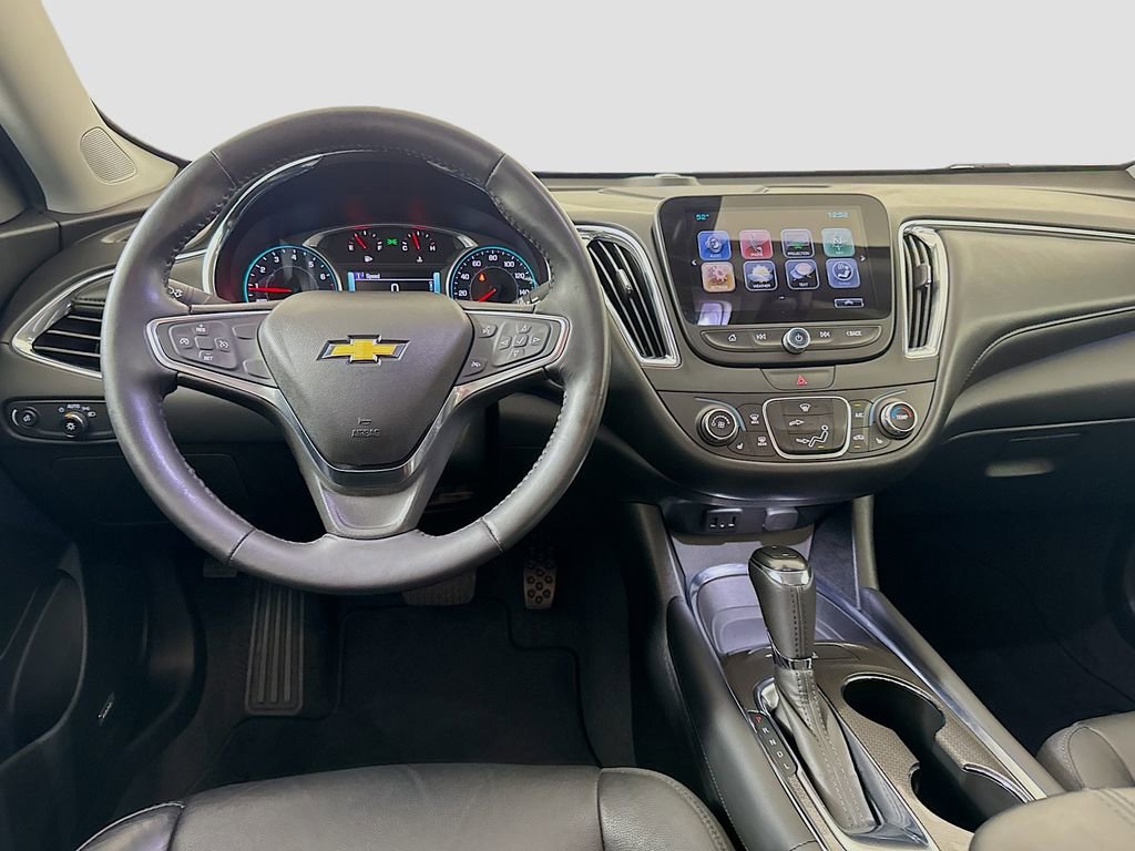 Used 2018 Chevrolet Malibu LT w/ Leather Package image 23