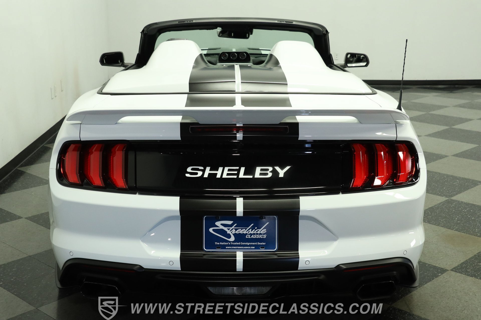 Used 2023 Ford Mustang GT Premium w/ GT Performance Package RWD image 9