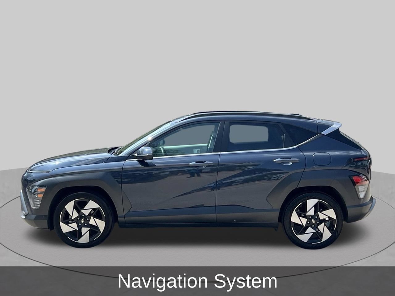 Used 2024 Hyundai Kona Limited FWD image 2