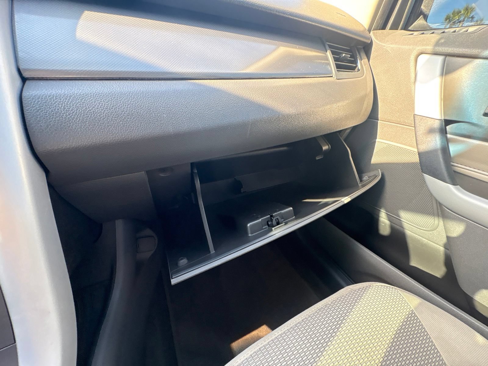 Used 2014 Ford Edge SEL FWD image 28