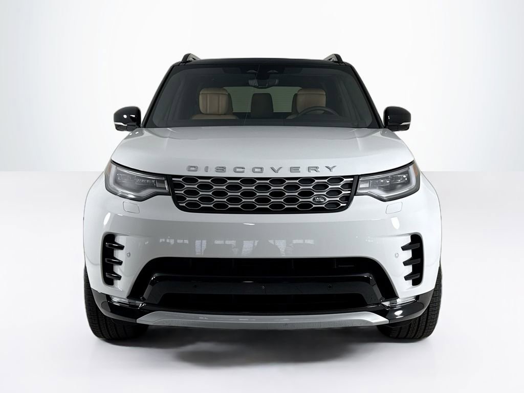 Used 2026 Land Rover Discovery Limited Edition image 8
