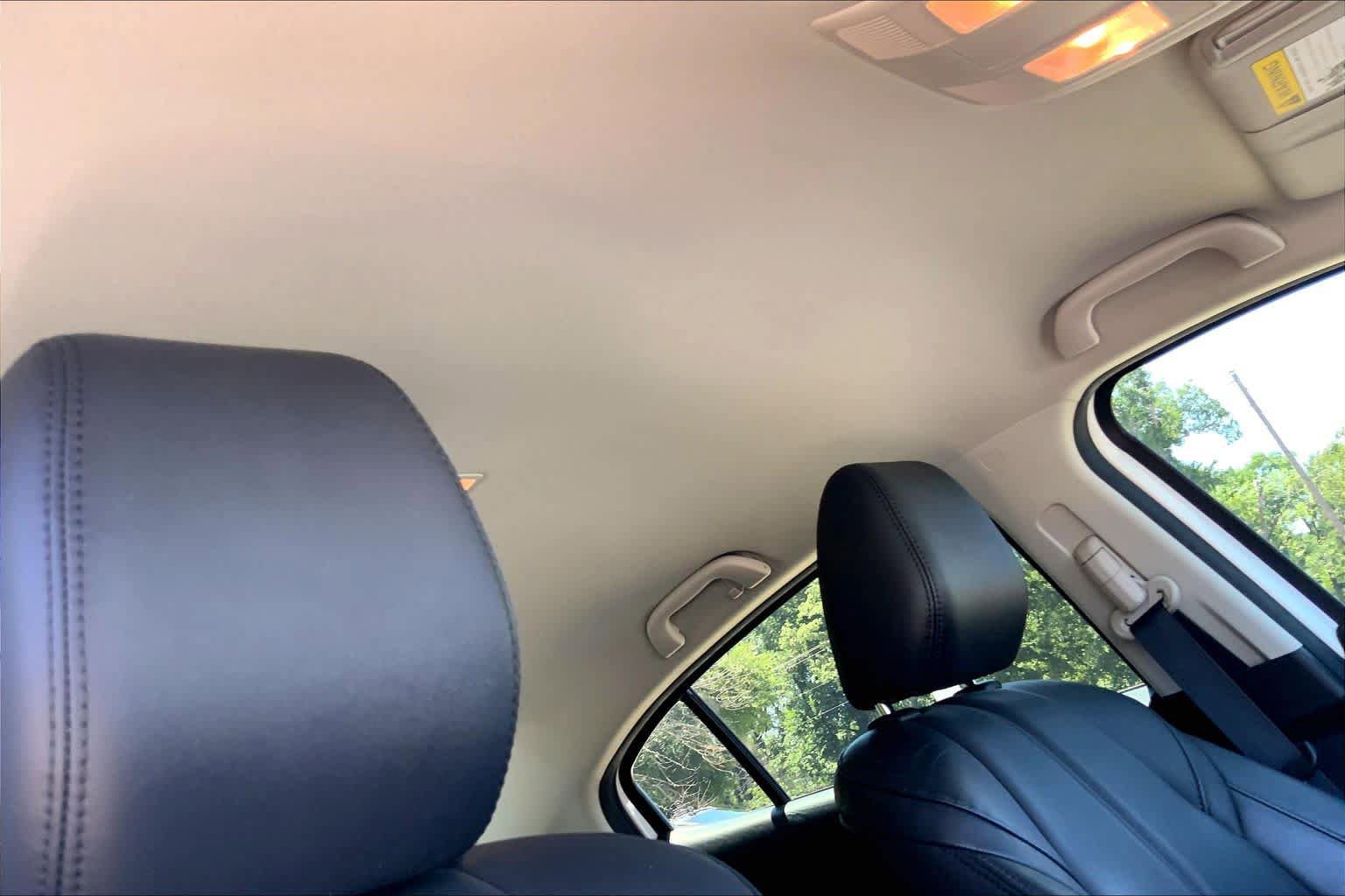 Used 2018 MAZDA MAZDA3 Touring FWD image 12