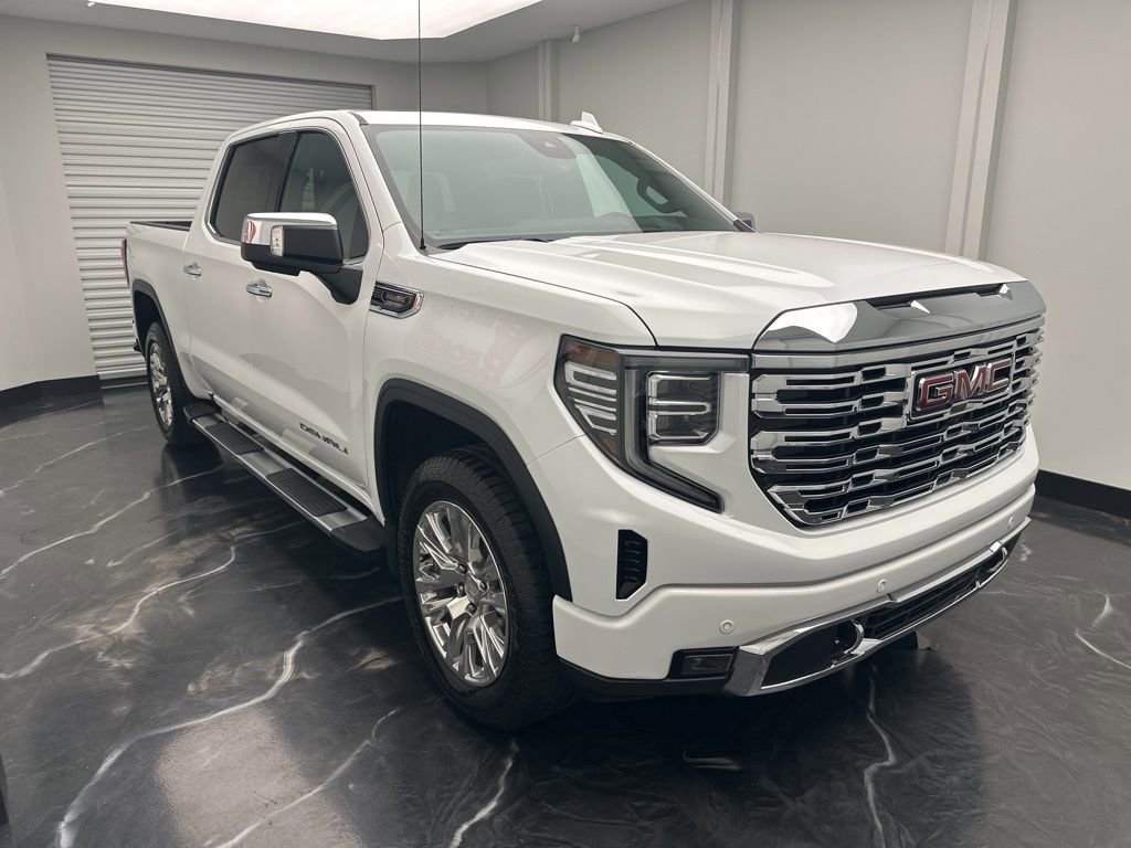 Used 2023 GMC Sierra 1500 Denali image 2