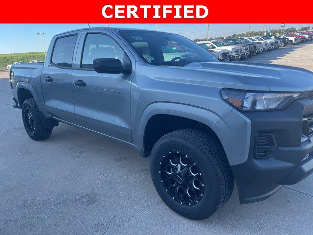 Used 2024 Chevrolet Colorado W/T video 1