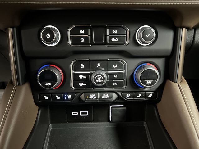 Certified 2023 Chevrolet Tahoe High Country w/ Premium Package 2 AWD/4WD image 18