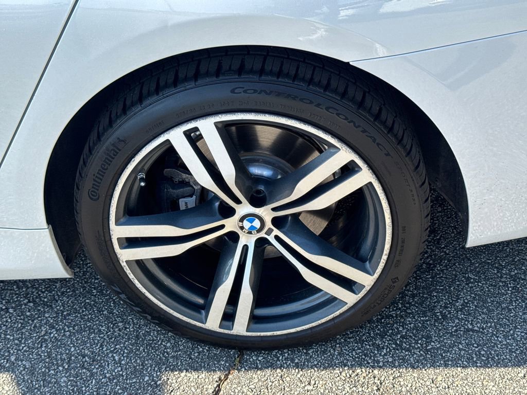 Used 2018 BMW 750i image 19
