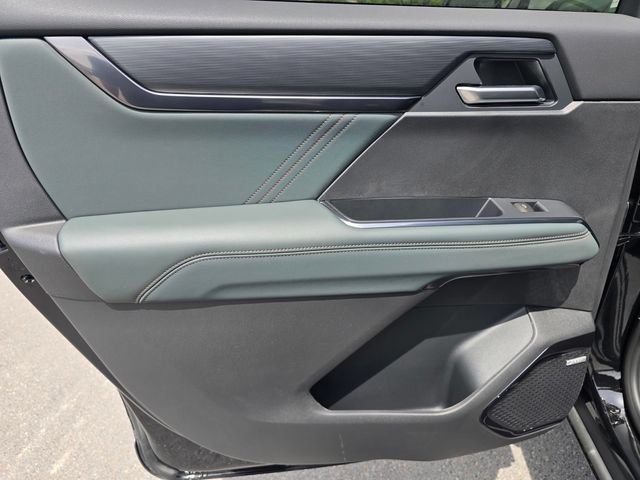 New 2026 GMC Acadia AT4 AWD/4WD image 12