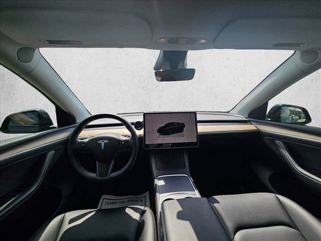 Used 2025 Tesla Model Y Long Range RWD image 17