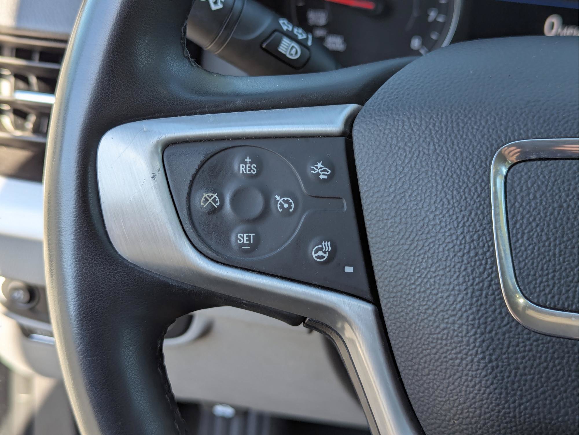 Used 2024 GMC Terrain SLT FWD image 18