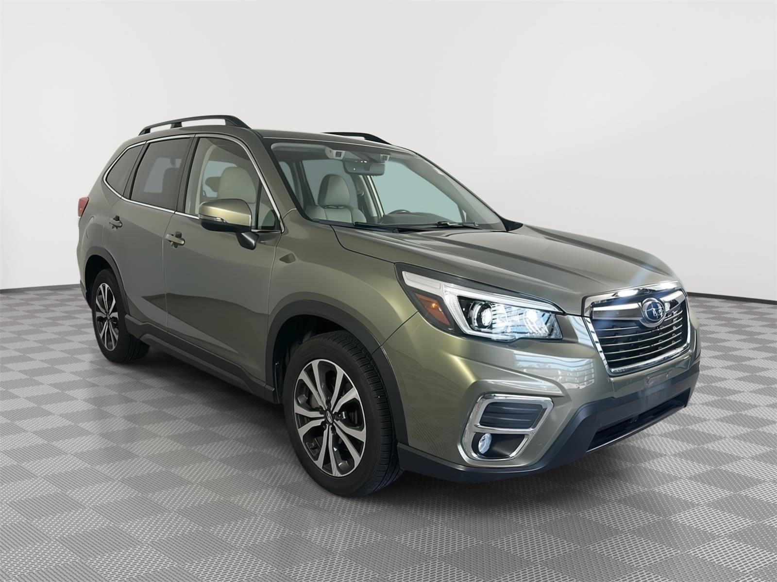 Used 2020 Subaru Forester Limited AWD/4WD image 1