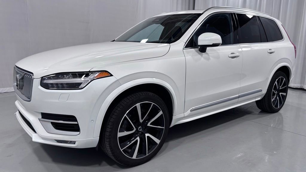 Certified 2024 Volvo XC90 B5 Plus AWD/4WD video 1