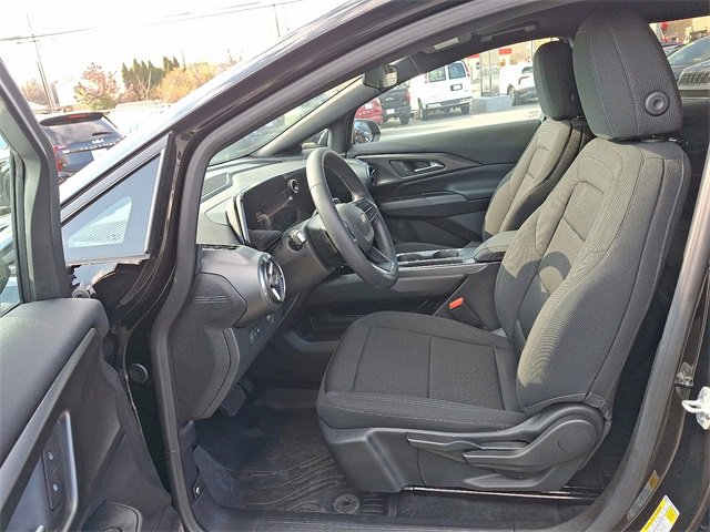 Certified 2025 Chevrolet Equinox EV LT image 13