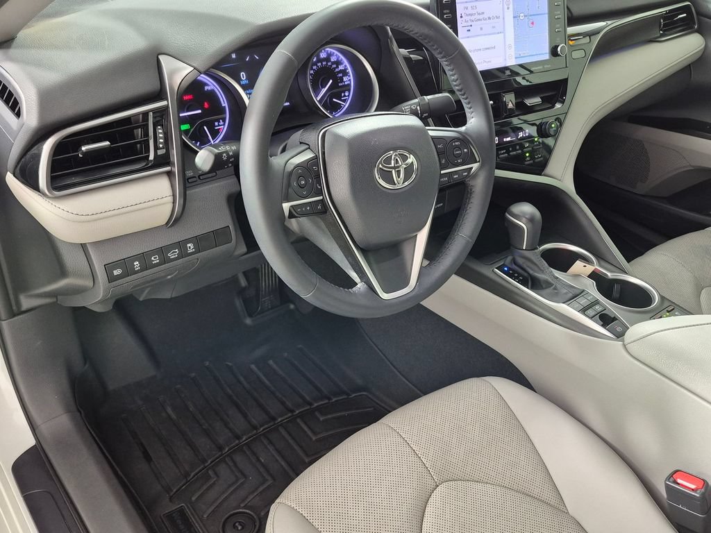 Used 2021 Toyota Camry XLE w/ Navigation Upgrade Package FWD image 11