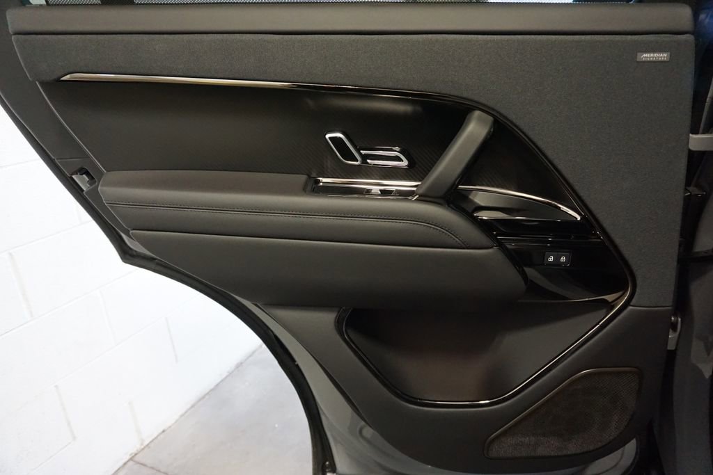 New 2025 Land Rover Range Rover Sport SV Edition Two image 28