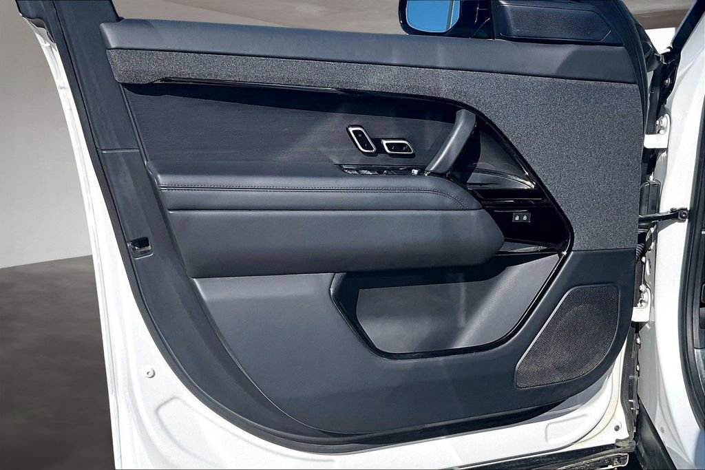Used 2023 Land Rover Range Rover Sport SE Dynamic image 18
