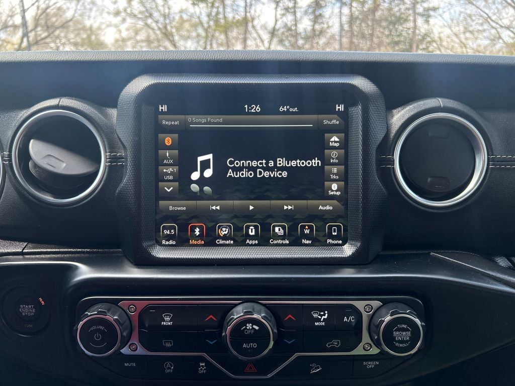 Used 2019 Jeep Wrangler Unlimited Sahara AWD/4WD image 26
