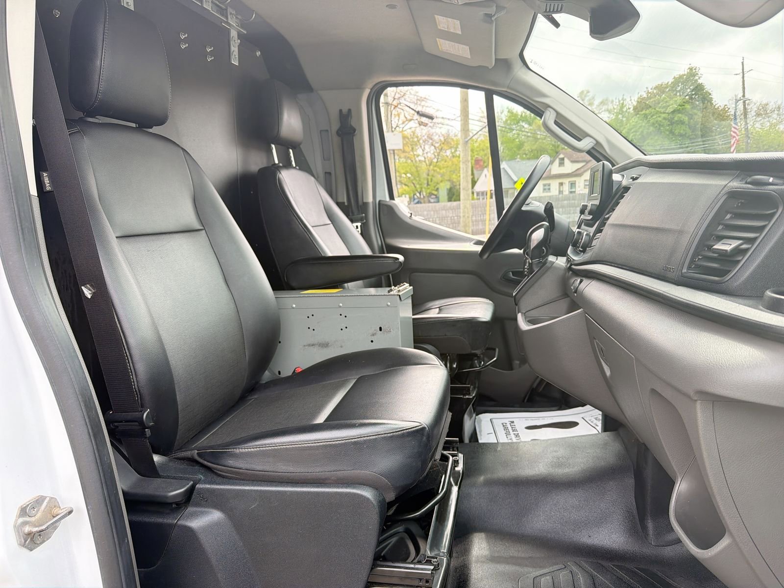 Used 2020 Ford Transit 350 Low Roof RWD image 21