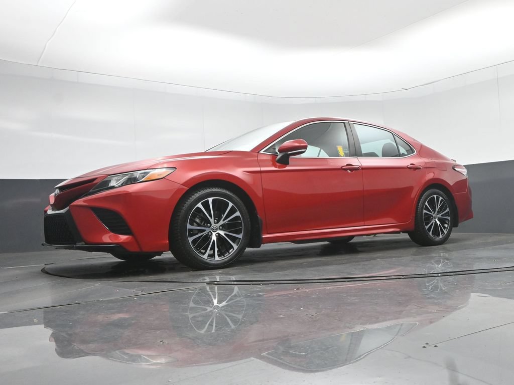Used 2020 Toyota Camry SE w/ Sunroof Package FWD image 54