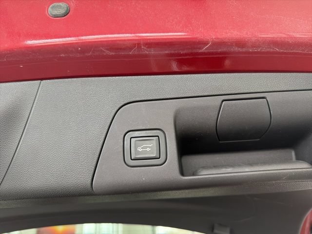 Used 2023 Buick Envision Avenir AWD/4WD image 10