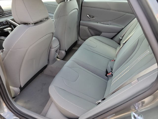 New 2026 Hyundai Elantra Sport FWD image 23